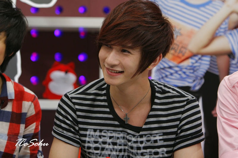 http://www.119127.cn/pics/star/pic/71bd/d5ea8c02df8abb283a7d1646240f.jpg