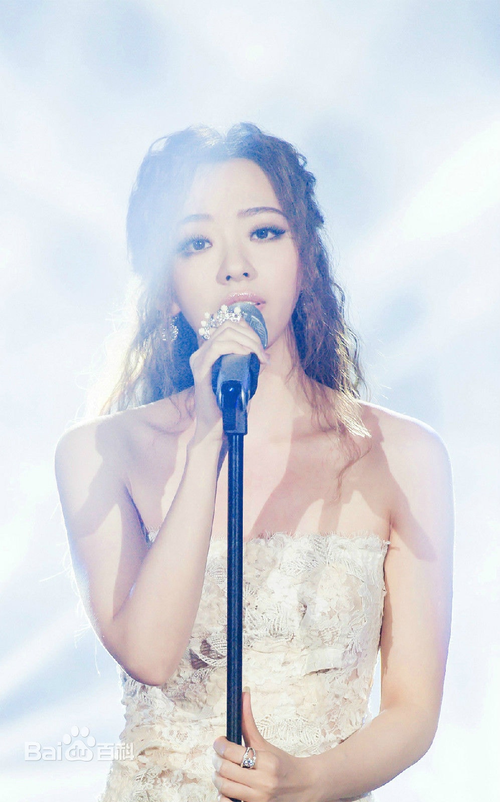 http://www.119127.cn/pics/star/pic/71bfcc0d36bcff7c6c13849e0ddf3da2.jpg