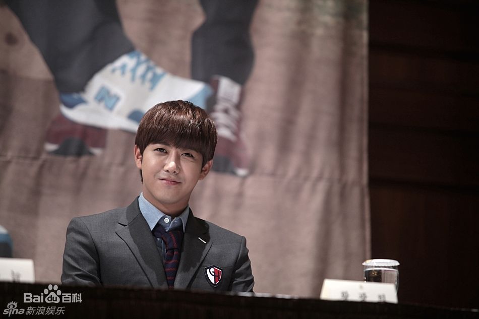 http://www.119127.cn/pics/star/pic/72c264a5d777b81c9f694523b1a4ec5c.jpg