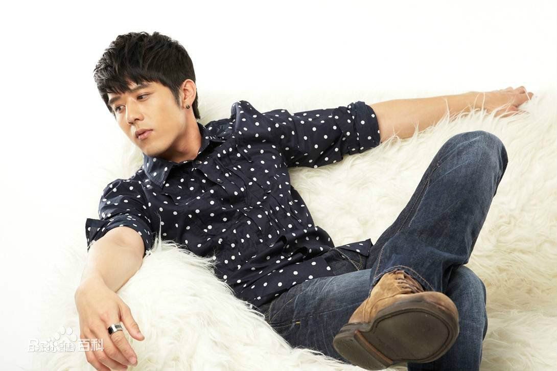 http://www.119127.cn/pics/star/pic/748e17bbb78b29b7421eab37306f7afe.jpg