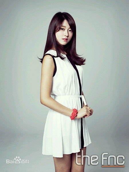 http://www.119127.cn/pics/star/pic/74a68cc7ae076cce8f08e09d6a4a1205.jpg