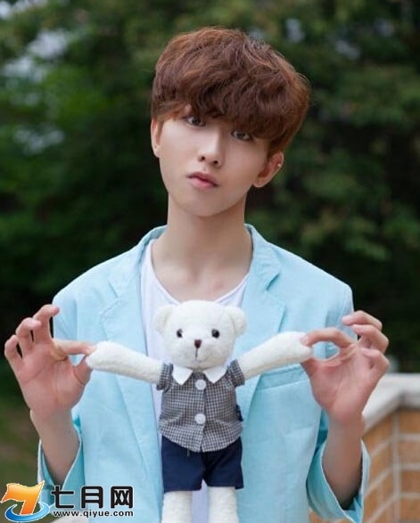 http://www.119127.cn/pics/star/pic/75902cd635634ef7fa5b81c8e26783ac.jpg