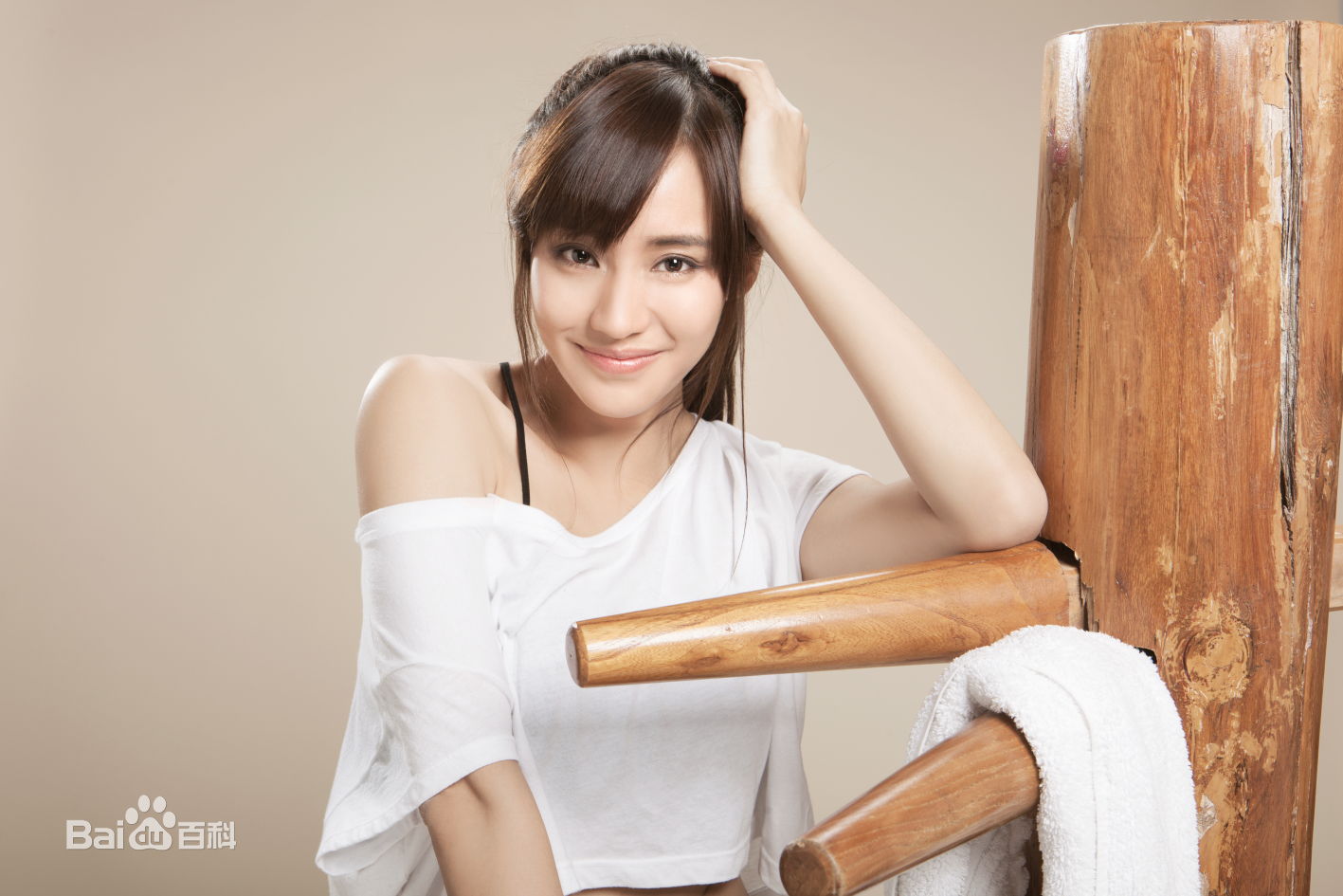 http://www.119127.cn/pics/star/pic/76b2651d062596cc363ff4b777d04e27.jpg