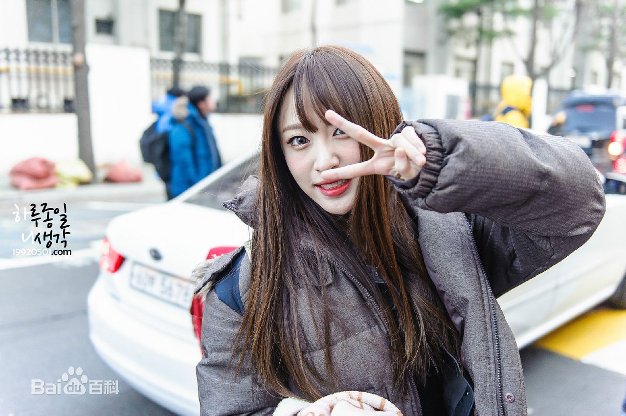 http://www.119127.cn/pics/star/pic/76f7ecbc2ed4189088ce4a198d03a66a.jpg