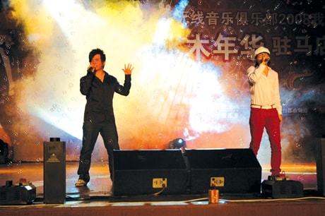 http://www.119127.cn/pics/star/pic/7801fd31e8acebb4bce972bc9e09d3ba.jpg
