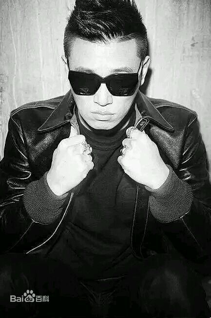 http://www.119127.cn/pics/star/pic/7897453b8203b14df7c6601bb0e016b1.jpg