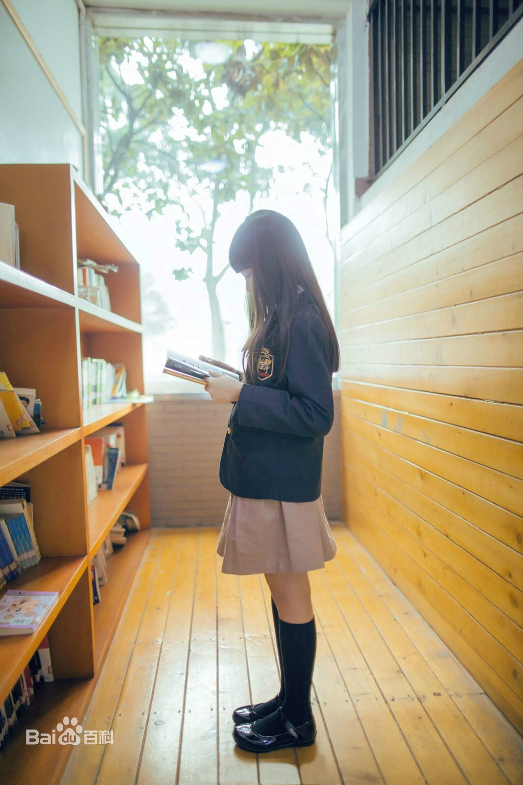 http://www.119127.cn/pics/star/pic/7d377e8a9af198ea0772928c919c7c90.jpg