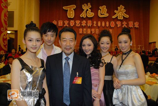http://www.119127.cn/pics/star/pic/7db5c450bdbb6476757b2b4b74eca62f.jpg