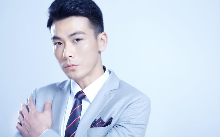 http://www.119127.cn/pics/star/pic/7dc67f29585b8805586803d428191a85.jpg