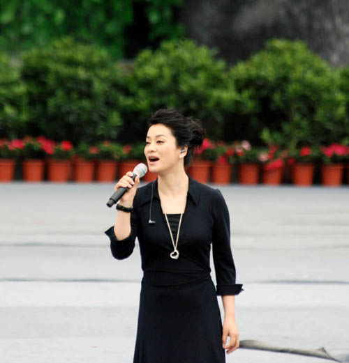 http://www.119127.cn/pics/star/pic/7dca3f11a383c6939698cf0a74cb04a3.jpg