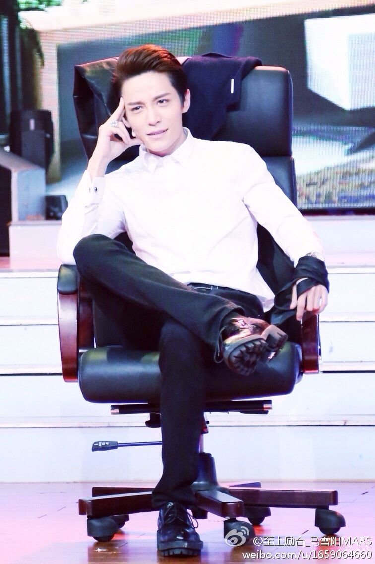 http://www.119127.cn/pics/star/pic/7e0a/b1cb2fb5422fa705c33507b55bee.jpg