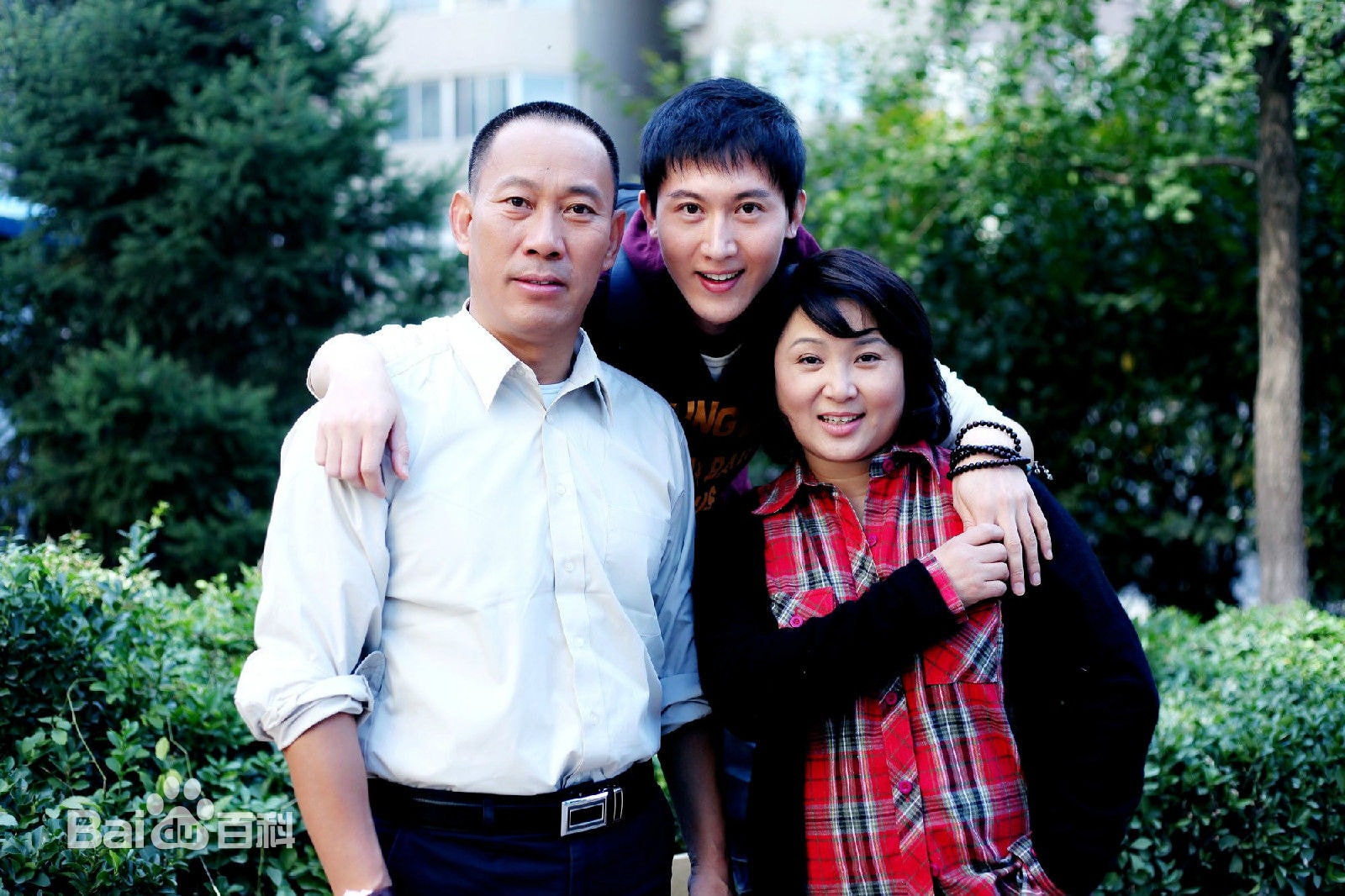 http://www.119127.cn/pics/star/pic/7e9a1f1ed6efc69e6b795660e4e0321a.jpg