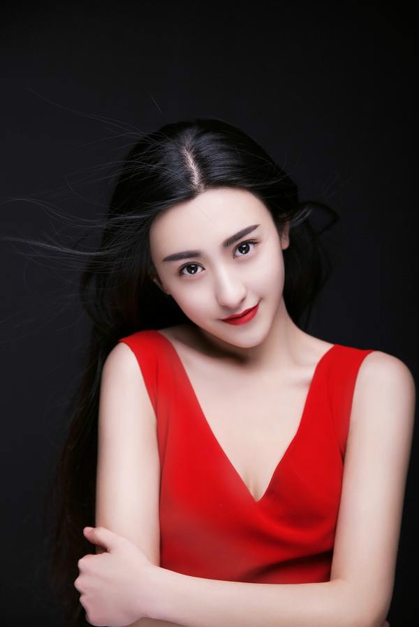 http://www.119127.cn/pics/star/pic/82ab789afccf0112ea9d60e4b948debf.jpg