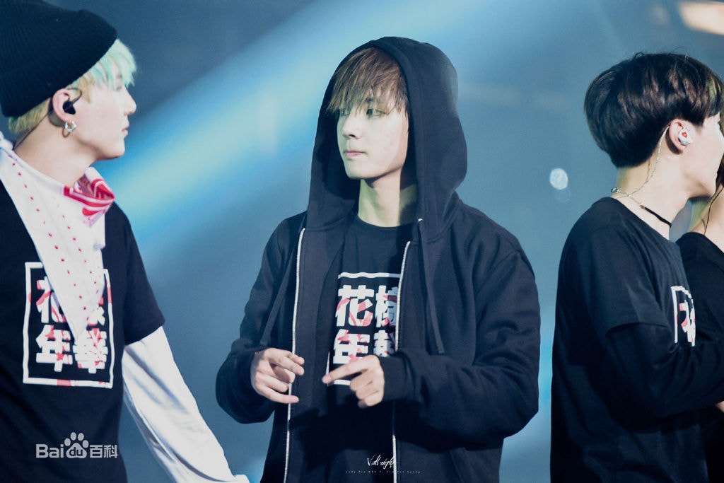 http://www.119127.cn/pics/star/pic/832944302dfbcfe51a625e5b57c248c4.jpg