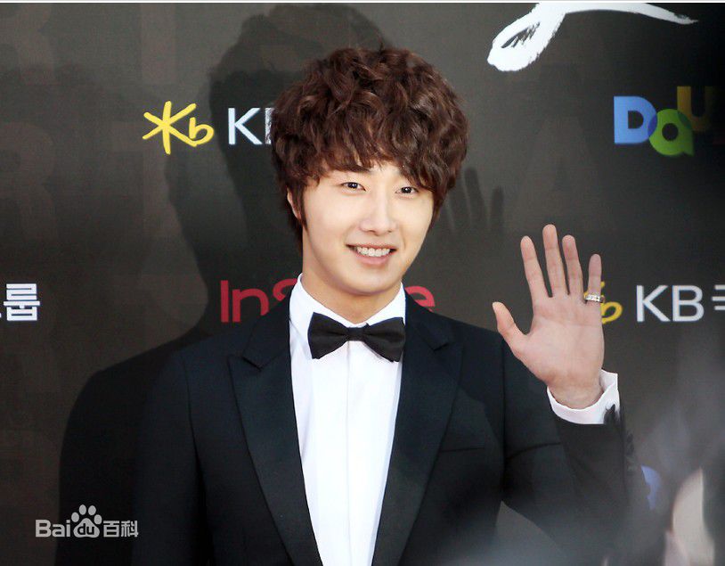 http://www.119127.cn/pics/star/pic/83e5f2cb1905b440fe3ad23e1f033fa8.jpg