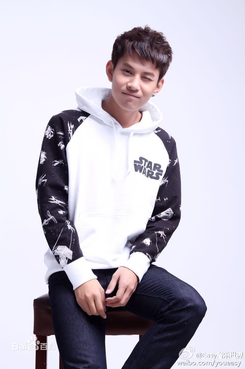 http://www.119127.cn/pics/star/pic/8460503fd5043bbb0f5e2bb86ec75a6a.jpg