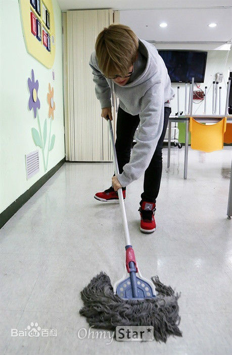 http://www.119127.cn/pics/star/pic/86a850f541eeee00ea329c13f0e94822.jpg
