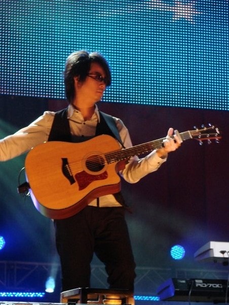 http://www.119127.cn/pics/star/pic/8706/4de4992a1716ab22bd6217d6bb99.jpg
