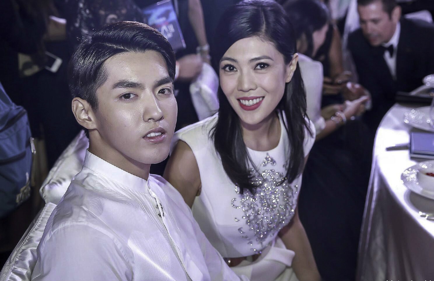 http://www.119127.cn/pics/star/pic/8857/2bea986eb95df4495ff1018d58c5.jpg