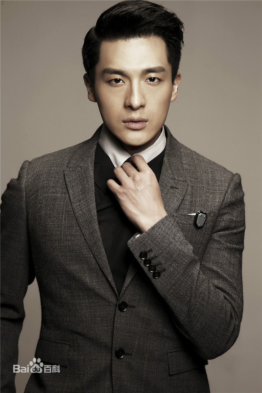 http://www.119127.cn/pics/star/pic/89f0243384e89bb8d649eef9dd46cb5a.jpg