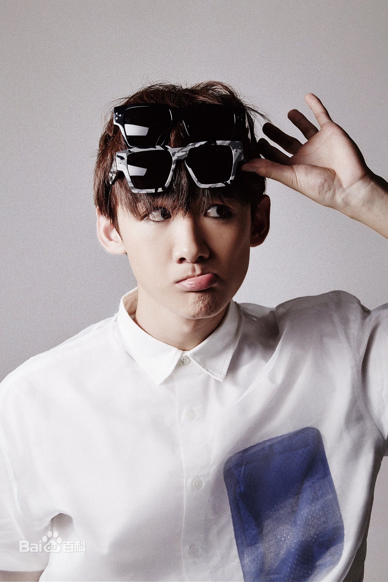 http://www.119127.cn/pics/star/pic/8a32feff73ef18ddef67f2fa8724f7cc.jpg