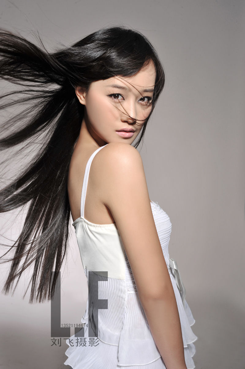 http://www.119127.cn/pics/star/pic/8a60e7b6680cffef06683ab37101ac6a.jpg