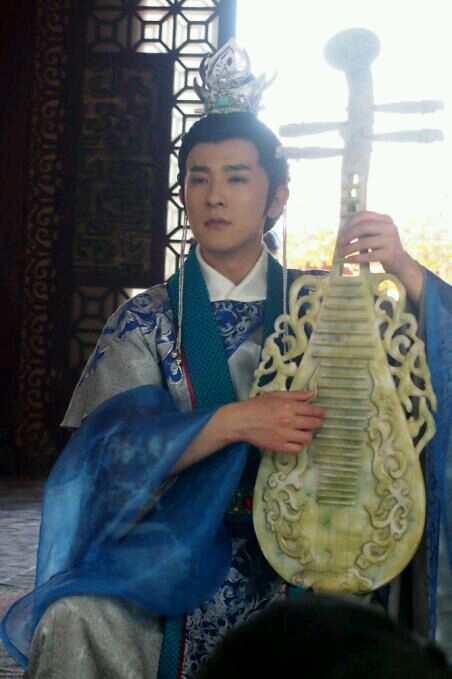 http://www.119127.cn/pics/star/pic/8b5c/32b0b5b35a8654d8f0eadfa9314f.jpg