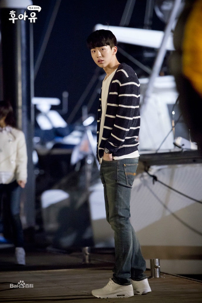 http://www.119127.cn/pics/star/pic/8b8aac87e5f9458cdd51a440b776ebd6.jpg