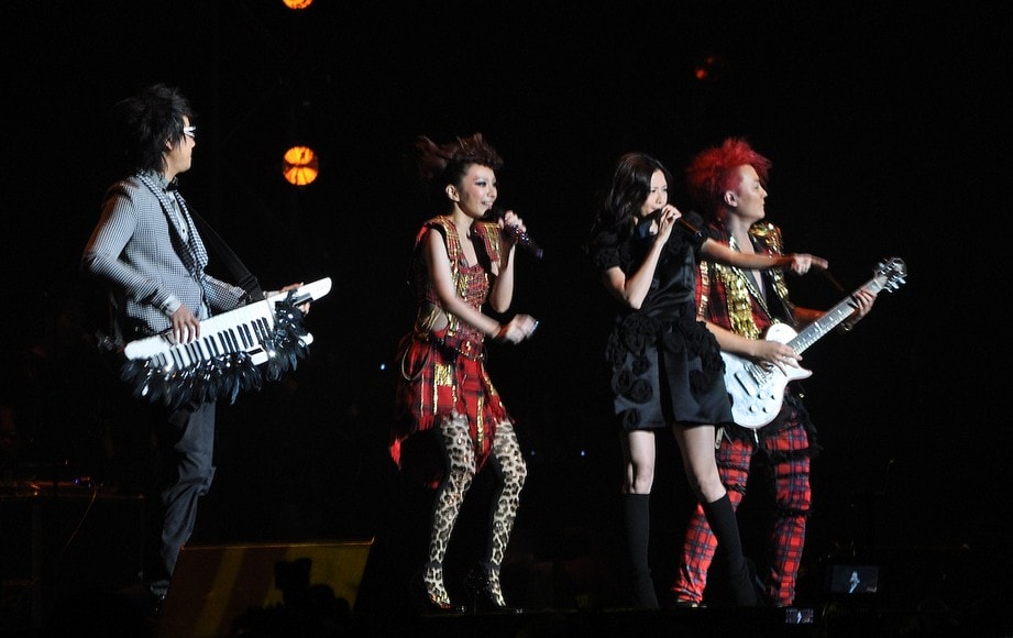 http://www.119127.cn/pics/star/pic/8bee/f14ed6d66fe7dafb1b6dbbc108f7.jpg
