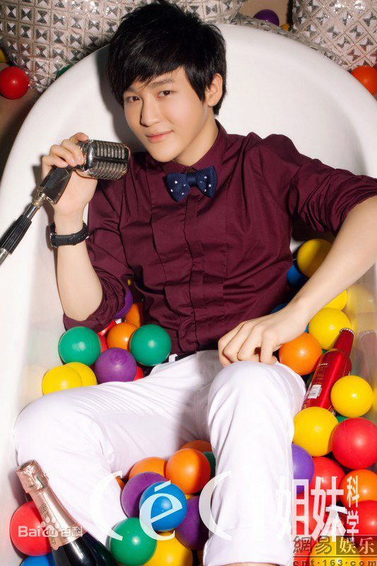 http://www.119127.cn/pics/star/pic/8c371f0c323b8df4e855e6e1d78a7be5.jpg