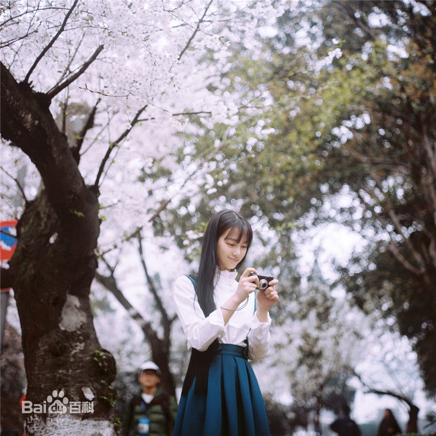 http://www.119127.cn/pics/star/pic/8cb29d3d434422c3077172779c6af2e5.jpg