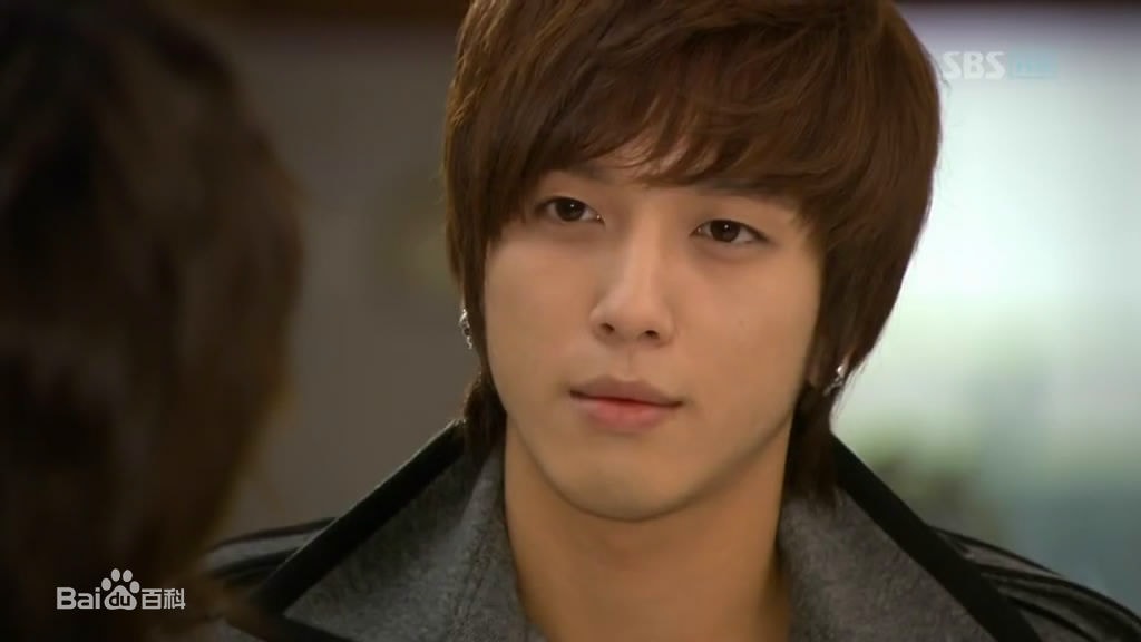 http://www.119127.cn/pics/star/pic/8df60180d4ec5e43f74b3336a1a4fa84.jpg