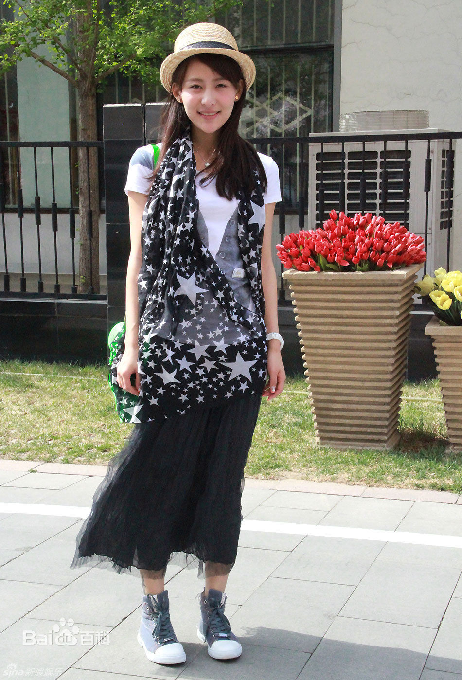 http://www.119127.cn/pics/star/pic/8e3591bd38eea450caa118c762b5d7b9.jpg