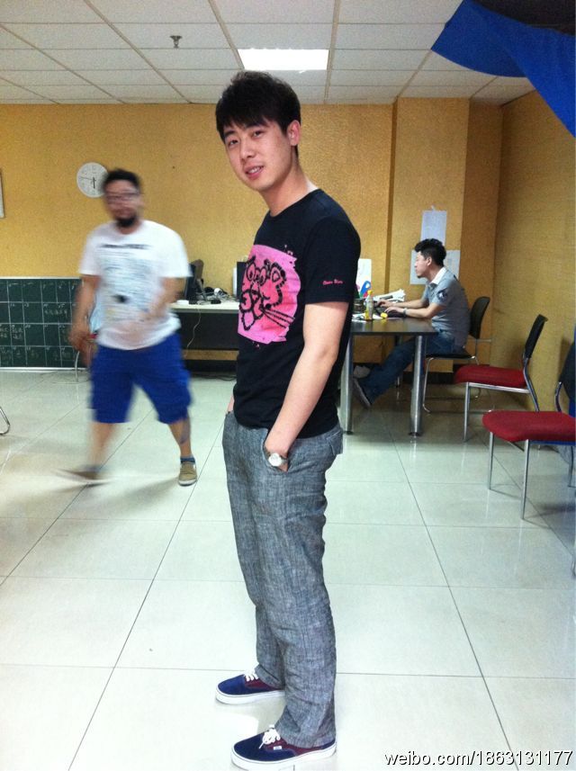 http://www.119127.cn/pics/star/pic/8f1afeb31f51495bc05ec04f6fddf678.jpg