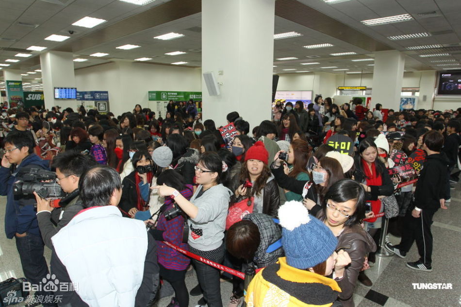 http://www.119127.cn/pics/star/pic/8f4e49f2cea0ccbf86adc2cce4405954.jpg