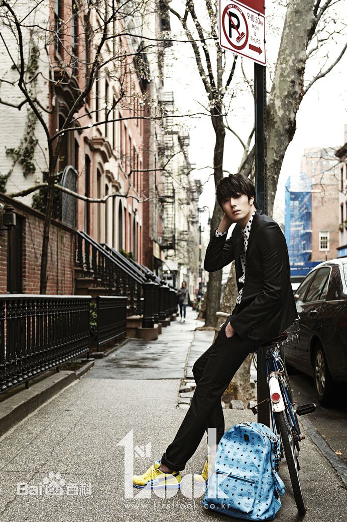 http://www.119127.cn/pics/star/pic/8f8d161a594b3638cde914ab5ffbafe6.jpg