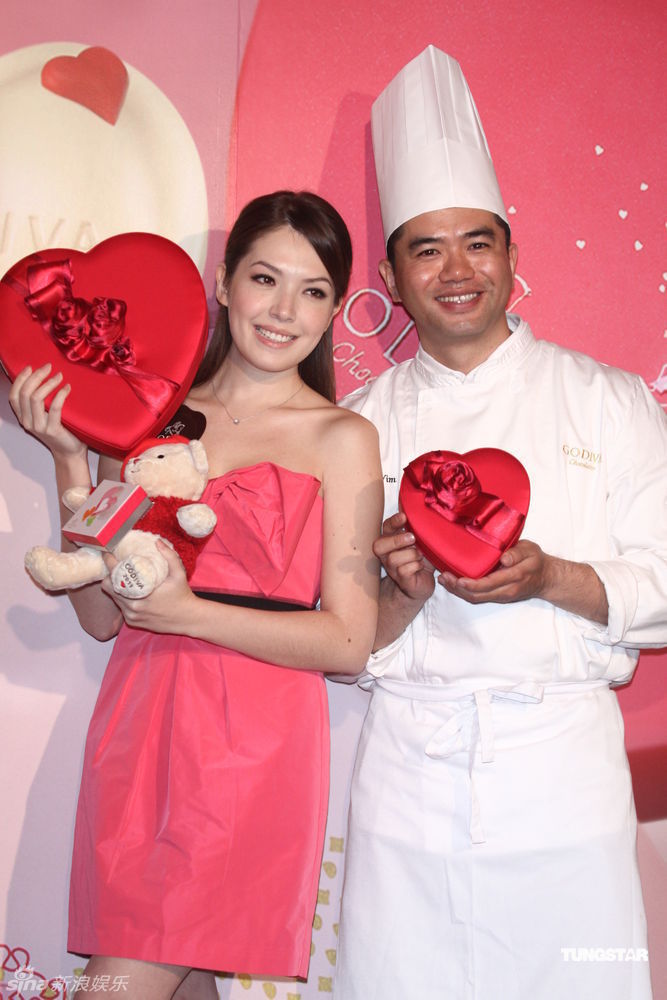 http://www.119127.cn/pics/star/pic/9024/046fef468acadd236d67dd5fbcb8.jpg