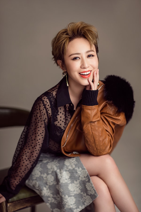 http://www.119127.cn/pics/star/pic/90411010432225ceb03f59c0eb1f2d79.jpg