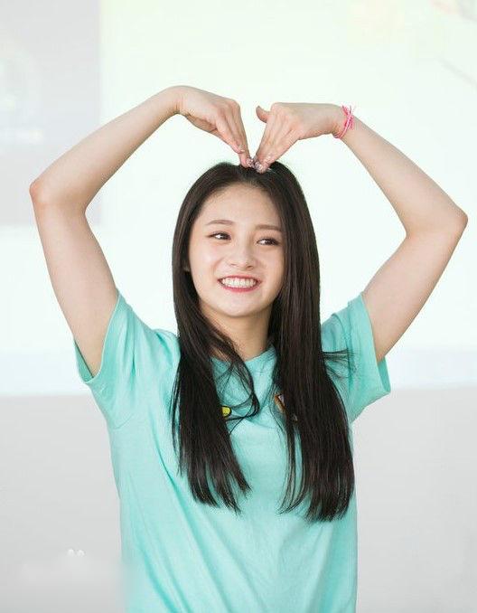 http://www.119127.cn/pics/star/pic/90433bed5b2ae8546ebfd458c7ad8e01.jpg