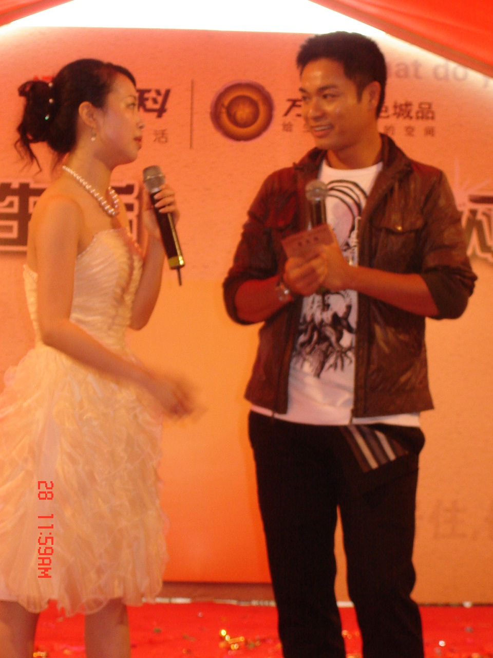 http://www.119127.cn/pics/star/pic/91c7e329450e3671c4f47eb33fd5974b.jpg