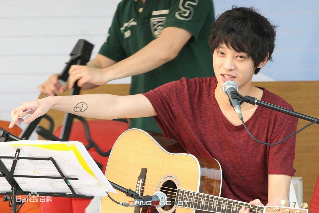 http://www.119127.cn/pics/star/pic/9456fc303313b3e4b477e02d4720a7f3.jpg
