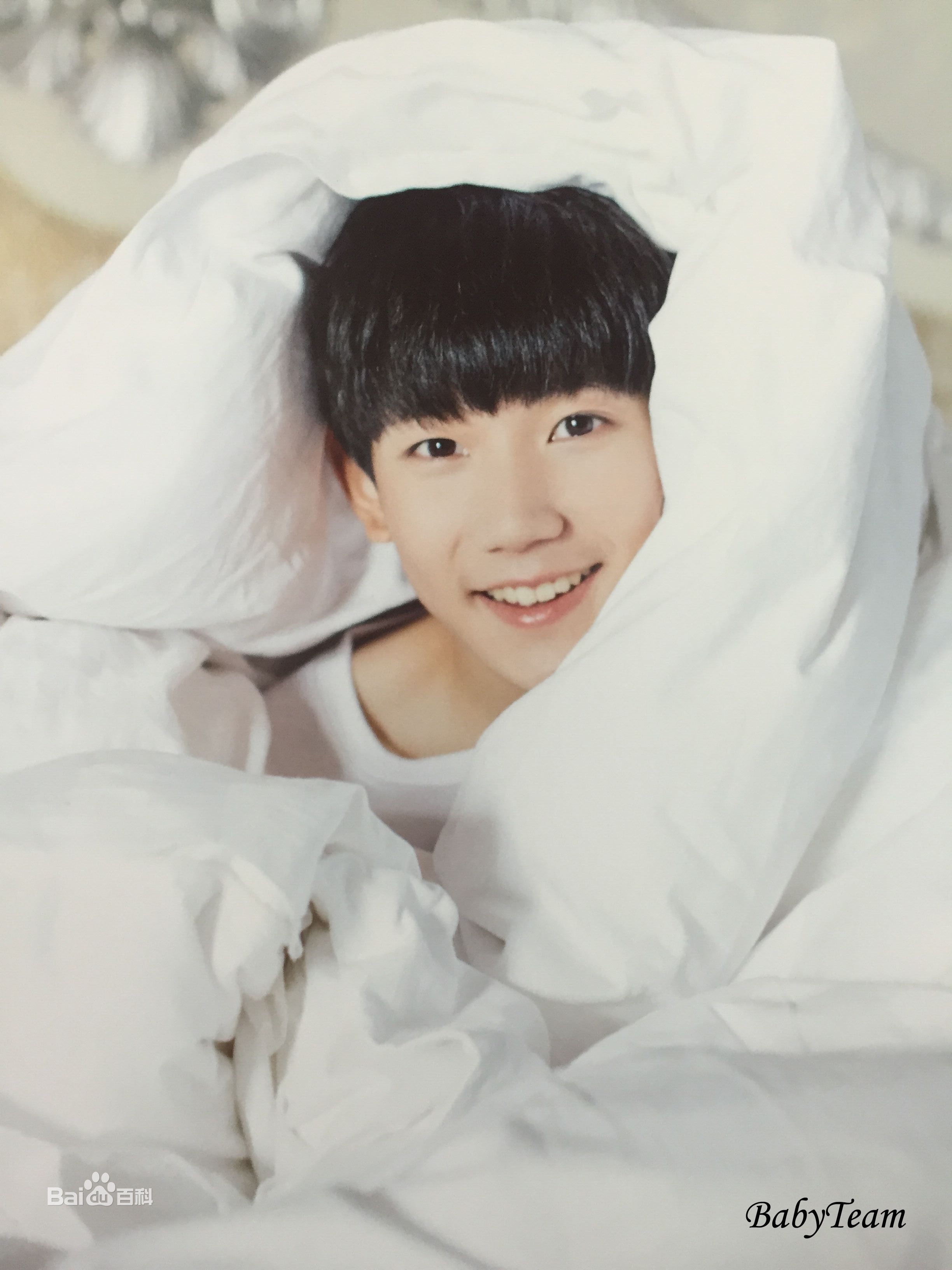 http://www.119127.cn/pics/star/pic/9864e389adfe7ca2aa773306190c1983.jpg