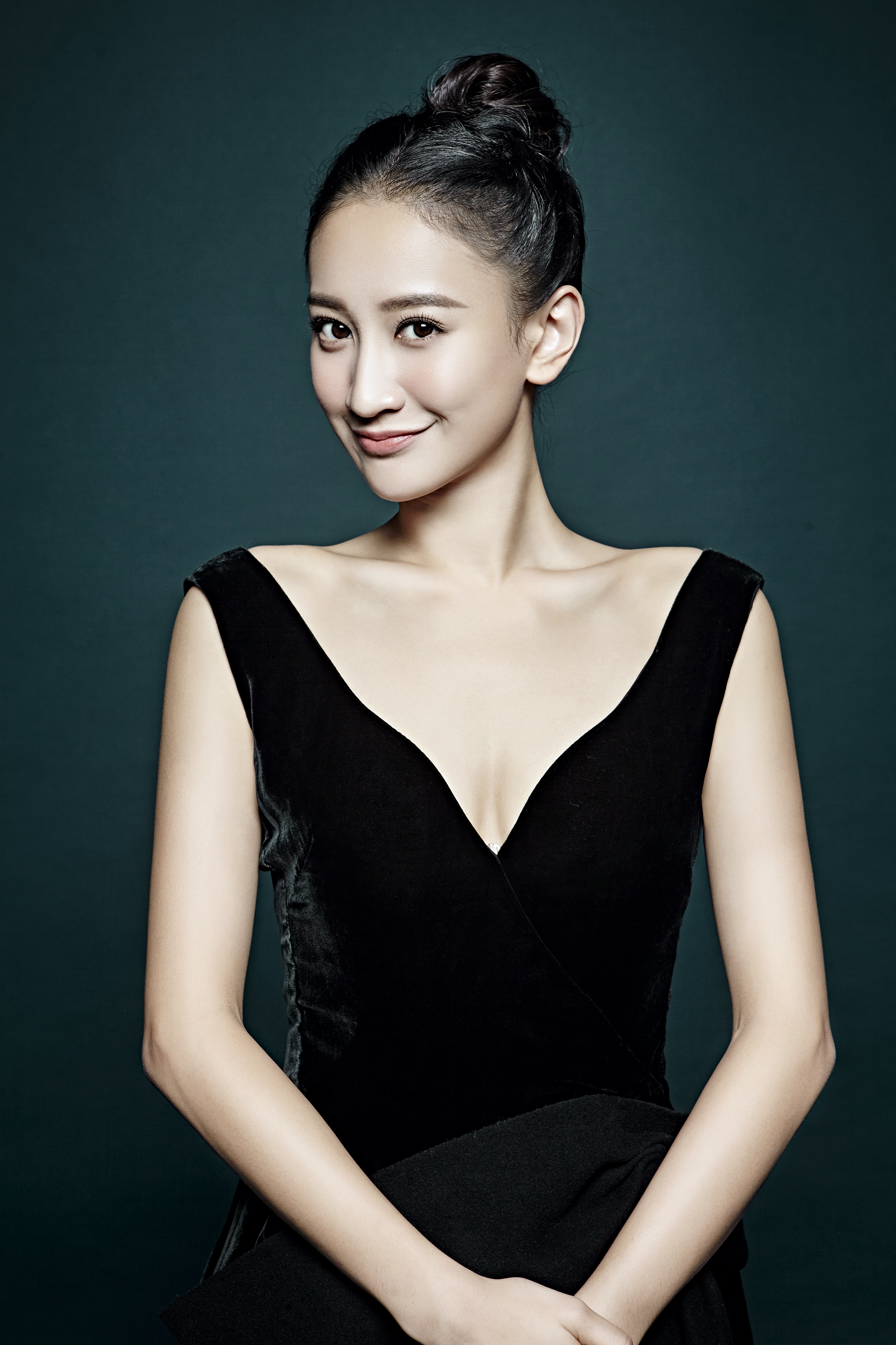 http://www.119127.cn/pics/star/pic/98bcc2c5964469ef854d349c650a07cf.jpg
