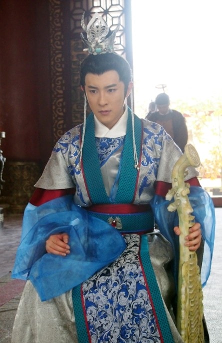 http://www.119127.cn/pics/star/pic/98ee/f0ad1a588fe14f6d9c6debc78330.jpg