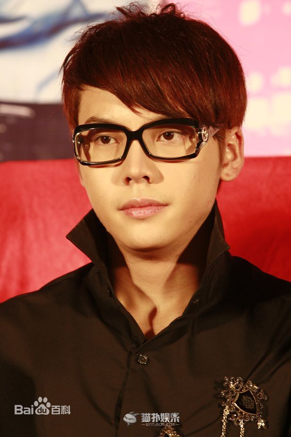 http://www.119127.cn/pics/star/pic/98ee4ca15a8d1a5fe705259cf920f906.jpg