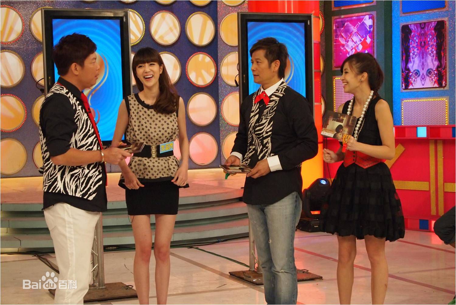 http://www.119127.cn/pics/star/pic/9a743ed0f377056510bcfd6a311e5e72.jpg
