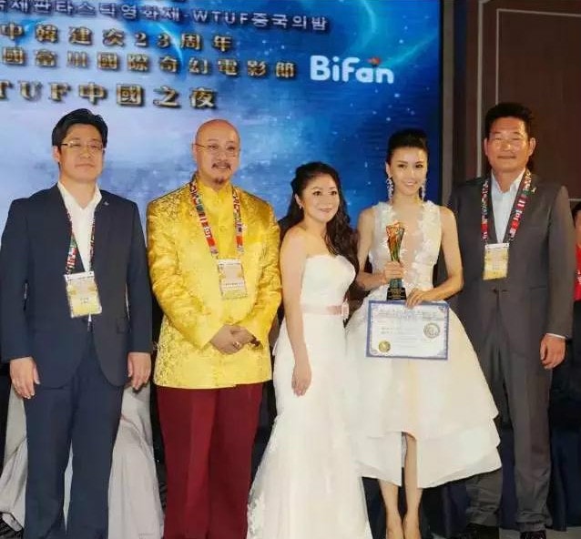 http://www.119127.cn/pics/star/pic/9a7e43a01f49b21e5c3300607a9599ae.jpg