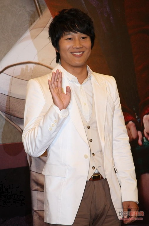 http://www.119127.cn/pics/star/pic/9ae05bf38b4c41d9b9443a26dc60e711.jpg