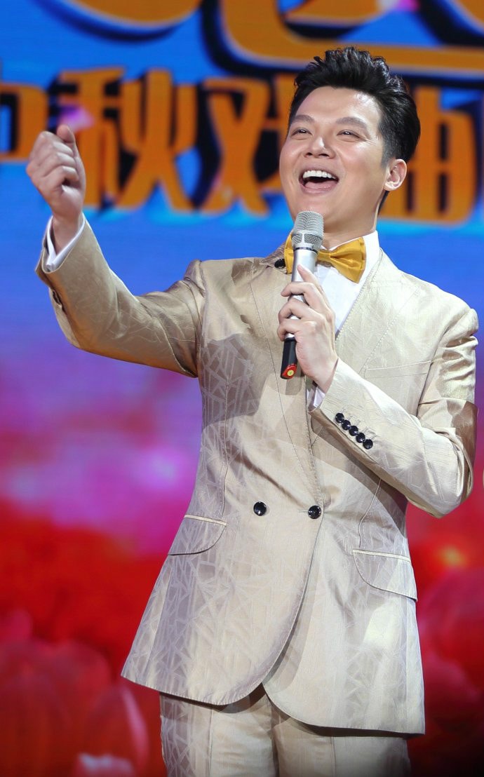 http://www.119127.cn/pics/star/pic/9cb5/b64118206a55ec3a589db6745c51.jpg
