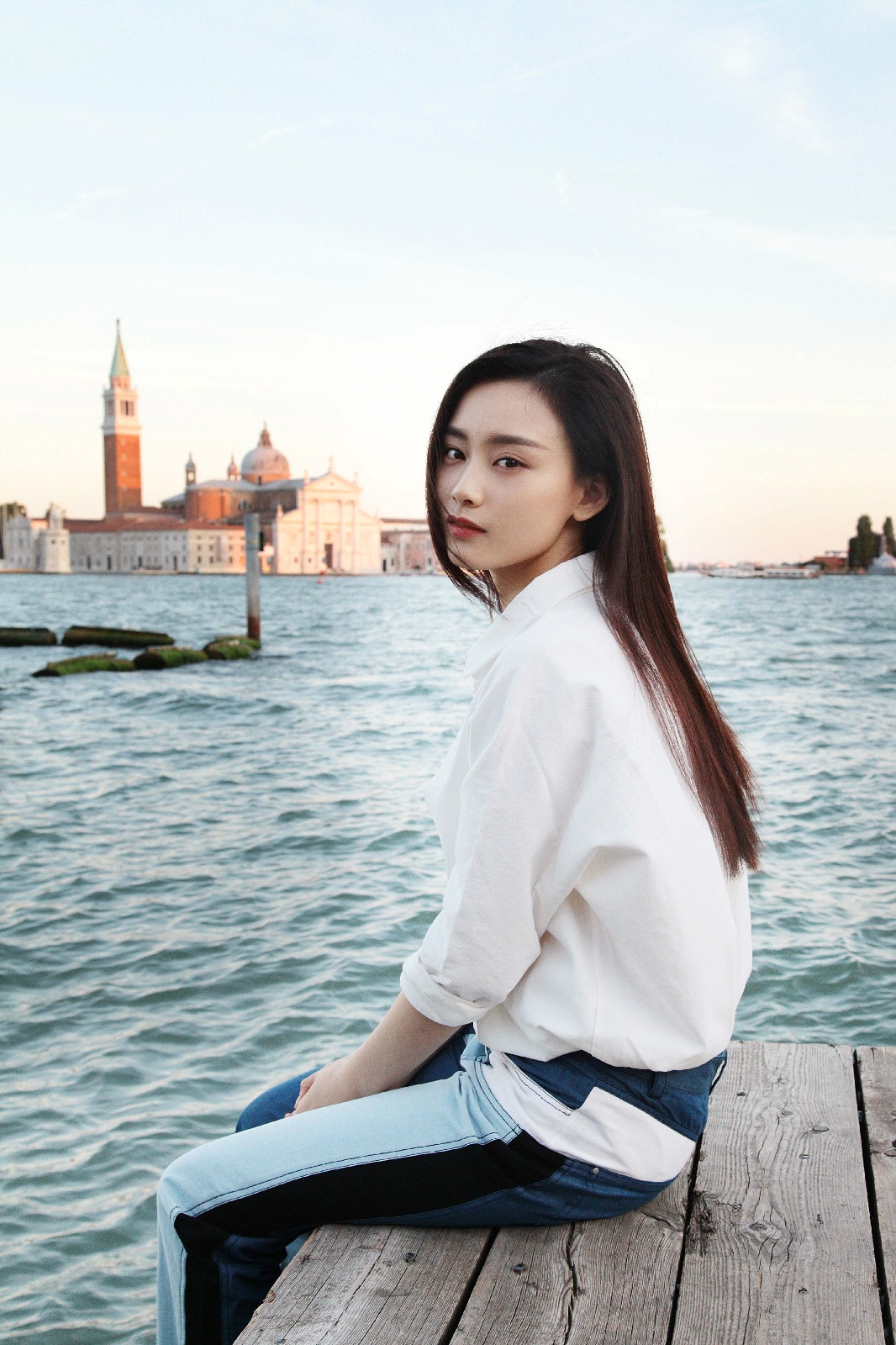 http://www.119127.cn/pics/star/pic/9e2b99deb1bd7540700ff1f121e1d002.jpg